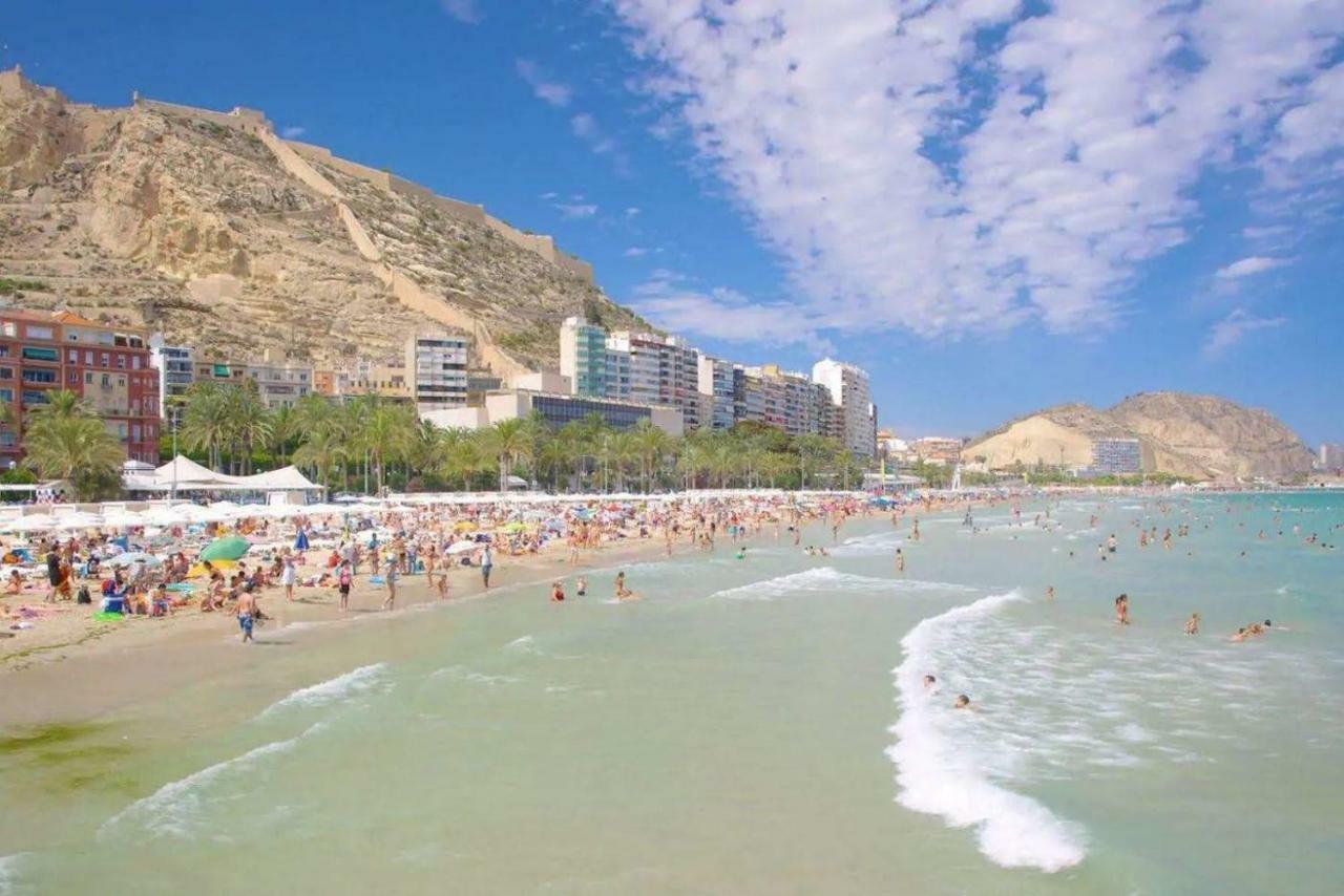 Atico Con Terraza En El Centro De Alicante Apartment ภายนอก รูปภาพ